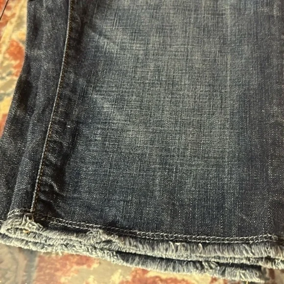 - Lucky Brand Cutoff Stella Skinny Frayed Hem Denim Shorts - Picture 3 of 7